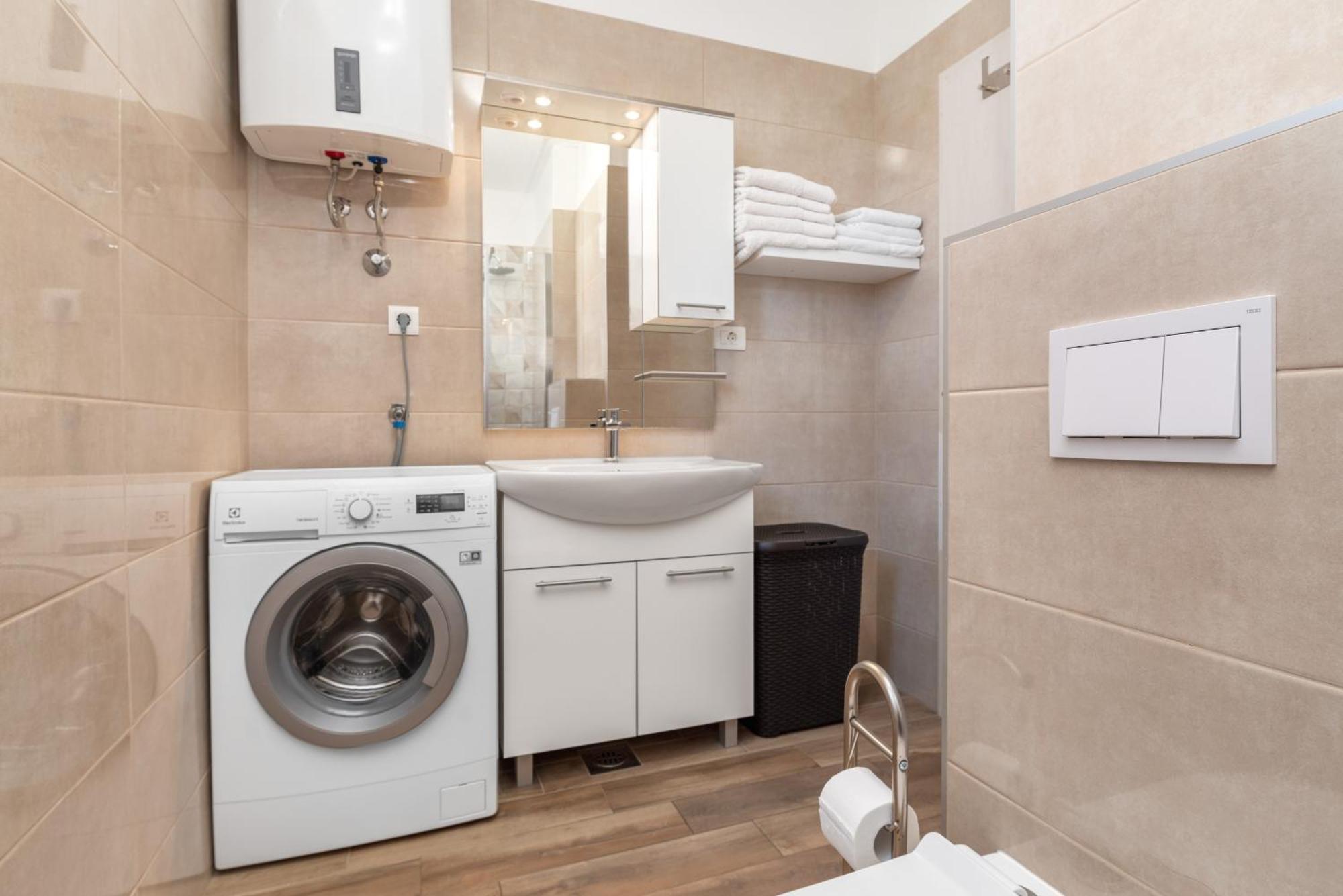 Boomerang Apartment